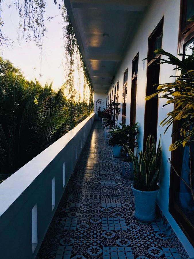Lagi 1001 Nights Hotel エクステリア 写真