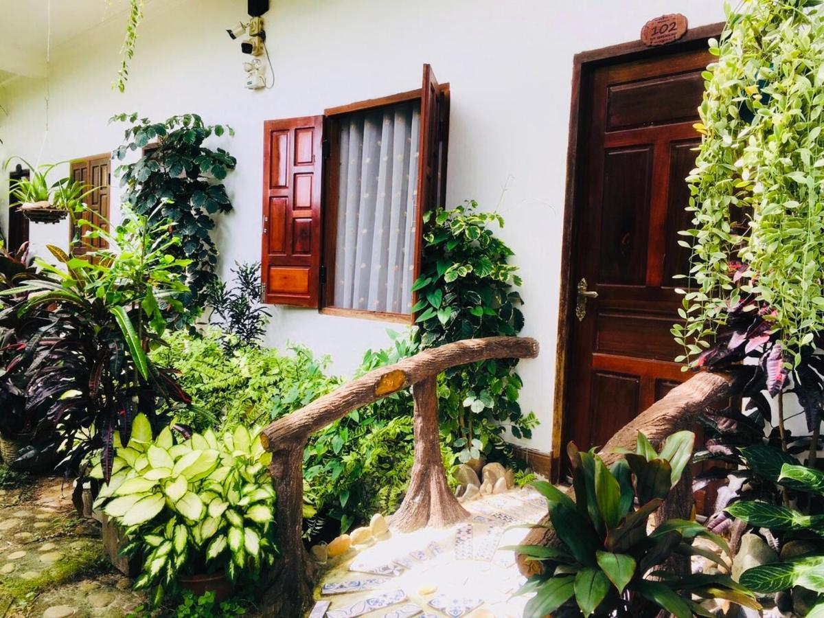 Lagi 1001 Nights Hotel エクステリア 写真